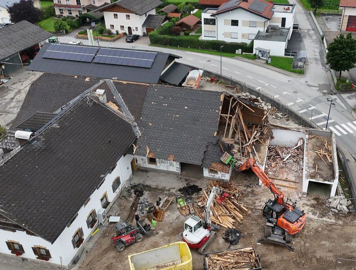 Umbau / Abriss der alten Halle